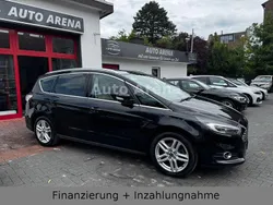 Schwarz Gebraucht 2017 Ford S-MAX Titanium Van / Kleinbus | 16.900 € (Fairer Preis)