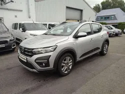 Silber Gebraucht 2022 Dacia Sandero Stepway Kleinwagen | 14.999 € (Guter Preis)
