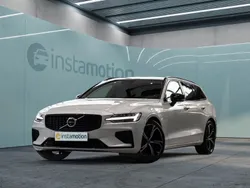 Weiß Gebraucht 2024 Volvo V60 Plus Kombi | 43.760 € (Fairer Preis)