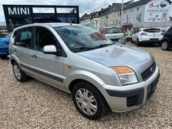 Silber Gebraucht 2012 Ford Fusion Ambiente Limousine | 4.750 € (Etwas zu teuer)