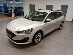 Silber Gebraucht 2022 Ford Focus Cool & Connect SUV | 18.450 € (Fairer Preis)