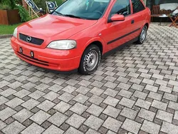 Rot Gebraucht 2000 Opel Astra Edition Kleinwagen | 1.800 €