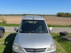 Silber Gebraucht 2007 Opel Combo Van / Kleinbus | 2.200 € (Fairer Preis)