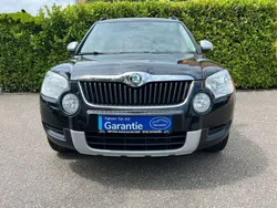 Schwarz Gebraucht 2011 Skoda Yeti Plus Edition SUV | 7.999 € (Etwas zu teuer)