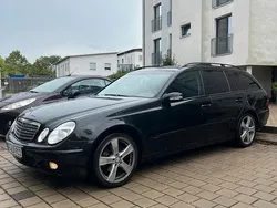 Schwarz Gebraucht 2004 Mercedes E220 Kombi | 3.200 € (Fairer Preis)