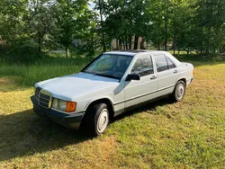 Weiß Gebraucht 1988 Mercedes 190 Limousine | 2.450 €