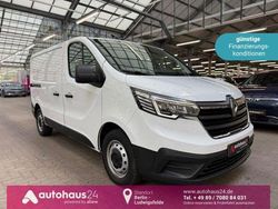 Weiß Gebraucht 2024 Renault Trafic Komfort Van | 27.990 € (Etwas zu teuer)