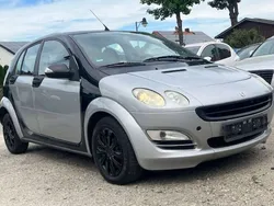 Schwarz Gebraucht 2004 Smart ForFour Basis Limousine | 1.300 € (Fairer Preis)