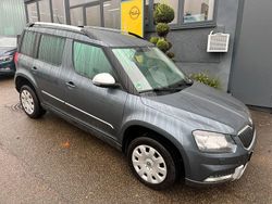 Grau Gebraucht 2015 Skoda Yeti Adventure SUV | 10.900 € (Fairer Preis)