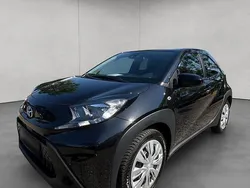 Mysticschwarz mica metallic Gebraucht 2023 Toyota Aygo X-play Kleinwagen | 16.990 € (Fairer Preis)