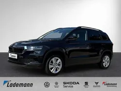 Schwarzmagic perleffekt Gebraucht 2024 Skoda Karoq Selection SUV | 30.969 € (Guter Preis)