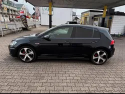Schwarz Gebraucht 2015 VW Golf VII GTI Kleinwagen | 11.500 € (Superpreis)