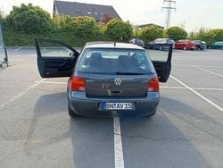 Blau Gebraucht 2000 VW Golf IV Basis Limousine | 2.199 € (Fairer Preis)