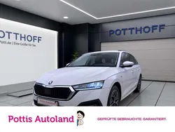 Weiss Gebraucht 2022 Skoda Octavia Clever Kombi | 19.377 € (Guter Preis)
