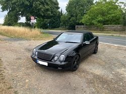 Schwarz Gebraucht 2000 Mercedes CLK320 Avantgarde Cabrio | 3.490 € (Superpreis)
