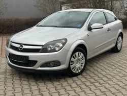 Silber Gebraucht 2009 Opel Astra GTC Selection Coupé | 4.390 € (Fairer Preis)
