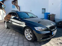 Schwarz Gebraucht 2005 BMW 320 Limousine | 4.200 € (Fairer Preis)