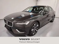 Pine grey / metallic Gebraucht 2022 Volvo S60 Inscription Limousine | 37.890 € (Fairer Preis)