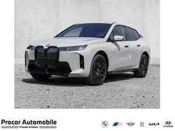 Dune grey metallic Neu 2025 BMW iX M Sport SUV | 99.970 € (Guter Preis)