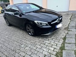 Schwarz Gebraucht 2018 Mercedes CLA180 Shooting Brake Edition Kombi | 16.500 € (Fairer Preis)
