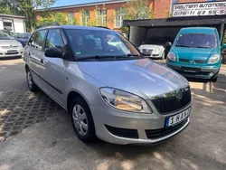 Silber Gebraucht 2011 Skoda Fabia Special Kombi | 3.690 € (Fairer Preis)