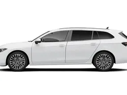 Weiß Neu 2025 VW Passat R-line Kombi | 59.490 € (Teuer)