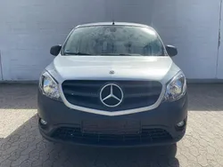 Grau Gebraucht 2020 Mercedes Citan 111 Kombi | 9.900 € (Guter Preis)