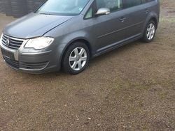 Grau Gebraucht 2007 VW Touran Van / Kleinbus | 1.250 € (Superpreis)