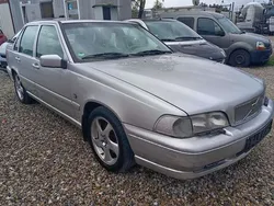 Silber Gebraucht 1997 Volvo S70 Limousine | 890 €