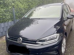 Schwarz Gebraucht 2020 VW Golf Sportsvan United Van / Kleinbus | 20.799 € (Fairer Preis)