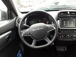 Metallic Gebraucht 2023 Dacia Spring Essentiel Kleinwagen | 12.990 € (Fairer Preis)