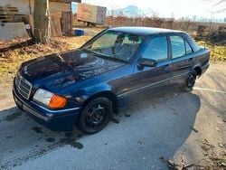 Blau Gebraucht 1994 Mercedes C180 Classic Limousine | 2.499 €