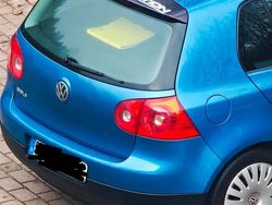Blau Gebraucht 2004 VW Golf V Kleinwagen | 800 € (Guter Preis)