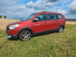 Rot Gebraucht 2020 Dacia Lodgy Stepway Van / Kleinbus | 11.900 € (Guter Preis)