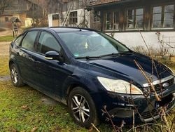 Blau Gebraucht 2010 Ford Focus Limousine | 1.600 € (Guter Preis)