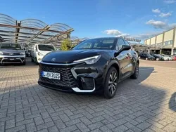 Schwarz (black mica) Neu 2024 Lexus LBX SUV | 28.596 € (Superpreis)