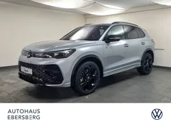 Oyster silver metallic Gebraucht 2024 VW Tiguan R-line SUV | 52.820 € (Etwas zu teuer)