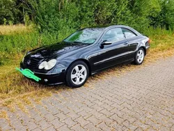 Schwarz Gebraucht 2002 Mercedes 240 Coupé | 3.200 €