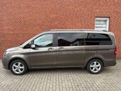 Grau Gebraucht 2017 Mercedes V250 Edition Van / Kleinbus | 23.999 € (Guter Preis)