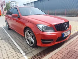 Rot Gebraucht 2012 Mercedes C200 Avantgarde Kombi | 7.000 € (Fairer Preis)