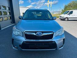 Silber Gebraucht 2015 Subaru Forester Comfort SUV | 14.000 € (Teuer)