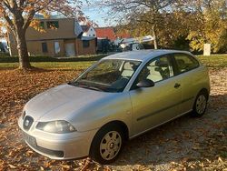 Silber Gebraucht 2002 Seat Ibiza Kleinwagen | 1.390 € (Fairer Preis)