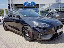 Obsidianschwarz Gebraucht 2021 Ford Focus ST Limousine | 25.890 € (Superpreis)