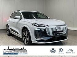 Gletscherweiß metallic (metallic) Gebraucht 2024 Audi Q6 e-tron S-Line SUV | 61.900 € (Superpreis)