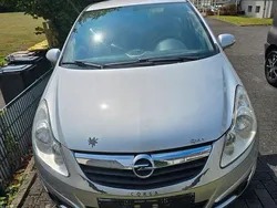 Silber Gebraucht 2009 Opel Corsa Edition Limousine | 2.000 € (Guter Preis)