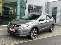 Grau Gebraucht 2015 Nissan Qashqai 360º SUV | 11.999 € (Fairer Preis)