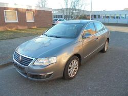 Grau Gebraucht 2006 VW Passat Comfortline Limousine | 3.950 € (Fairer Preis)