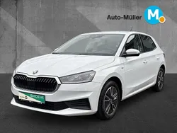 Weiß Gebraucht 2022 Skoda Fabia Business Line Limousine | 16.490 € (Fairer Preis)