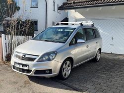 Silber Gebraucht 2008 Opel Zafira Van / Kleinbus | 2.300 € (Fairer Preis)
