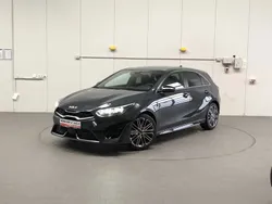 Grau Neu 2025 Kia Ceed GT GT-Line Limousine | 38.971 €